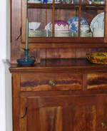 Hutch Detail